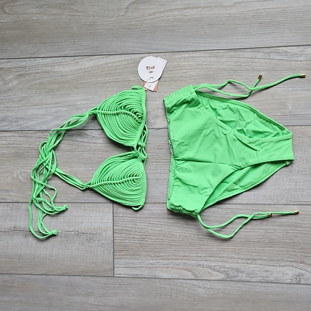 PQ Bikini Set - Picture 3 of 10